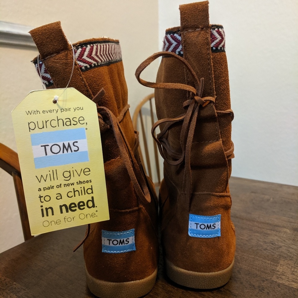 Toms Nepal Boots - size 8.5